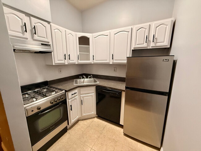 Photo - 135 W 130th St Unidad 2