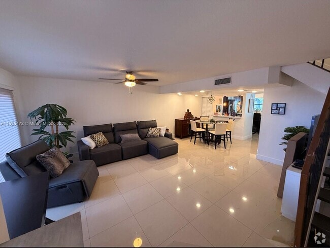 Building Photo - 1339 NW 122nd Ter Rental