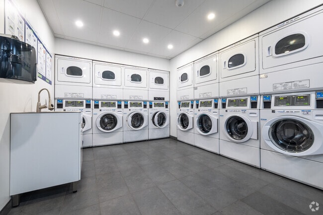 Laundry Room - Le 2100