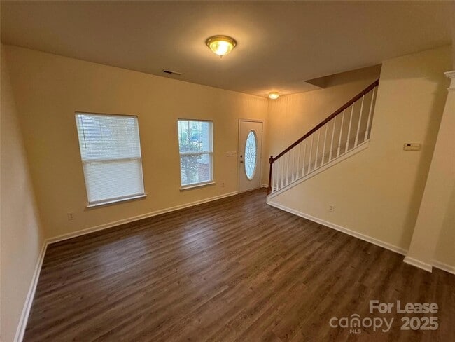 Photo - 1420 Ladora Dr