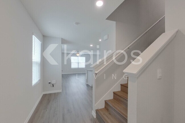 Photo - 8644 SW 44th Ct