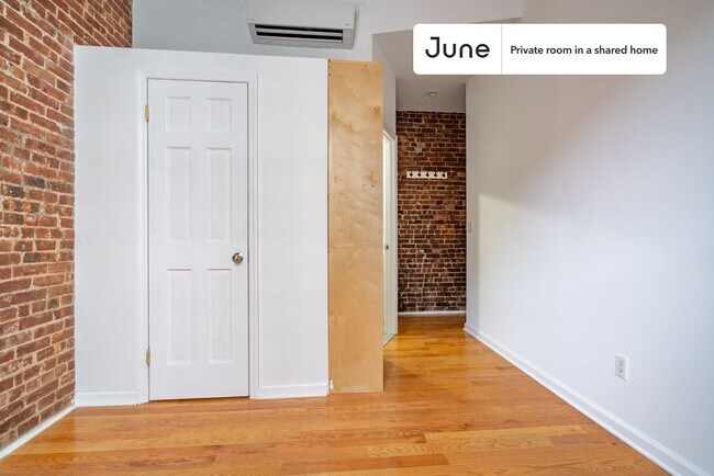 Photo - Room in Shared 4 bed/4 bath home Unit D