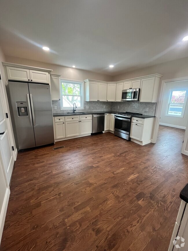 Building Photo - 117 Rome Ave Unit 1 Rental