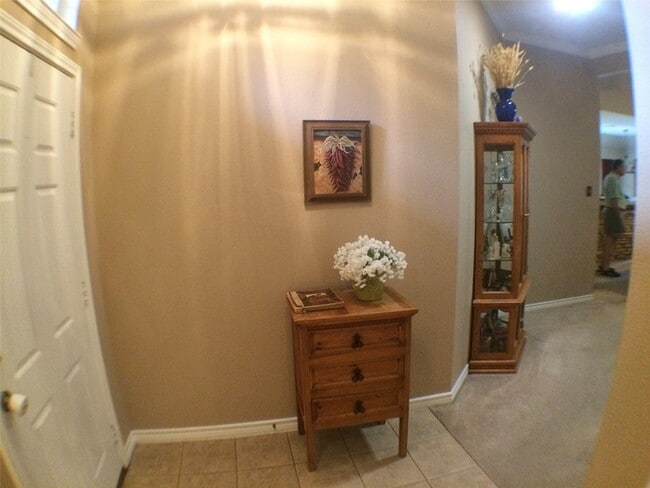 Photo - 5912 Meadowglen Dr