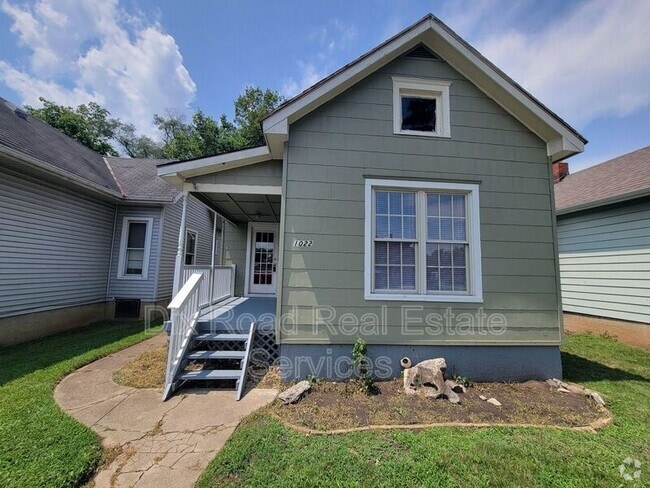 Building Photo - 1022 Auburn St Rental