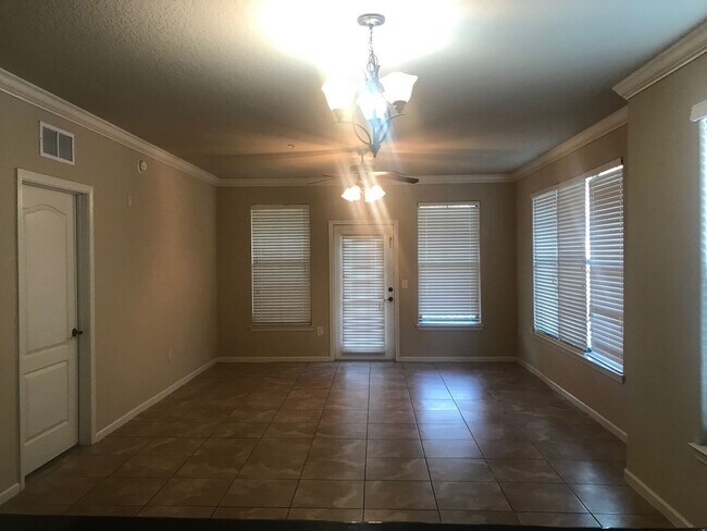 Photo - 912CP. BP215(100) Unidad 912CP215