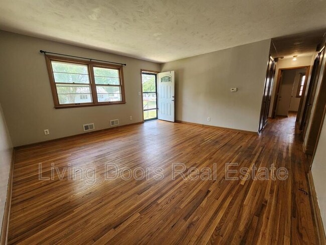 Photo - 3910 N 12th St