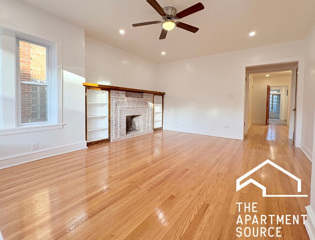 Photo - 5713 N Talman Ave Unidad 1