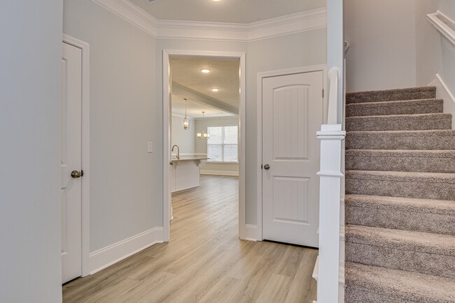 Photo - 926 Holbrook Dr