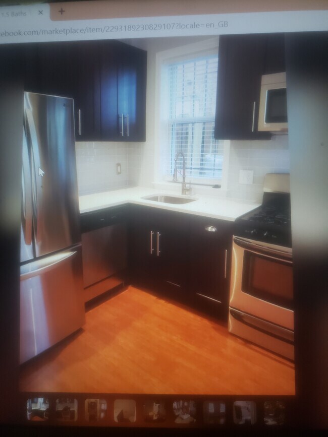 Photo - 415 Elm St NW