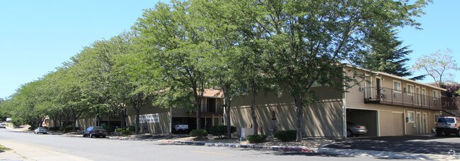 Photo - Sierra Crest Apartments