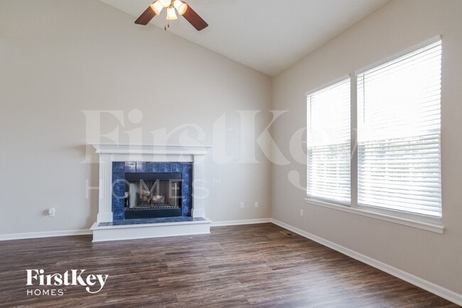 Photo - 11108 N Lewis Ave
