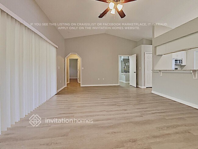 Photo - 2451 Sweetwater Blvd