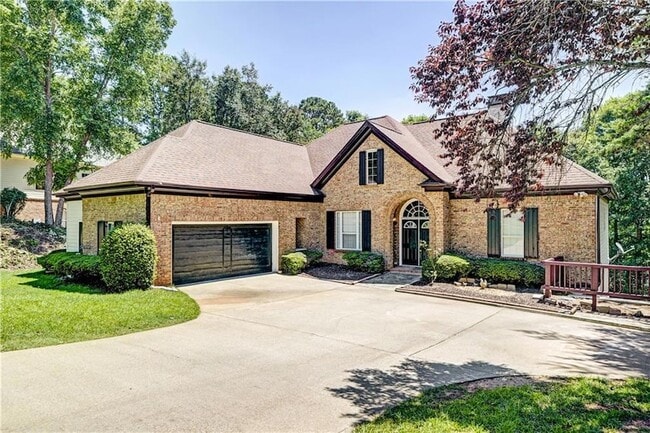 Photo - 1566 Greyson Ridge NE