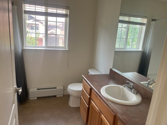 612 River View Dr