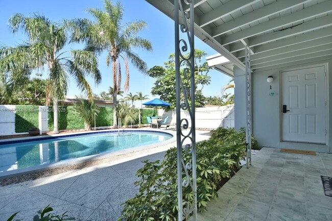 Photo - 250 SE Park St Unit 4