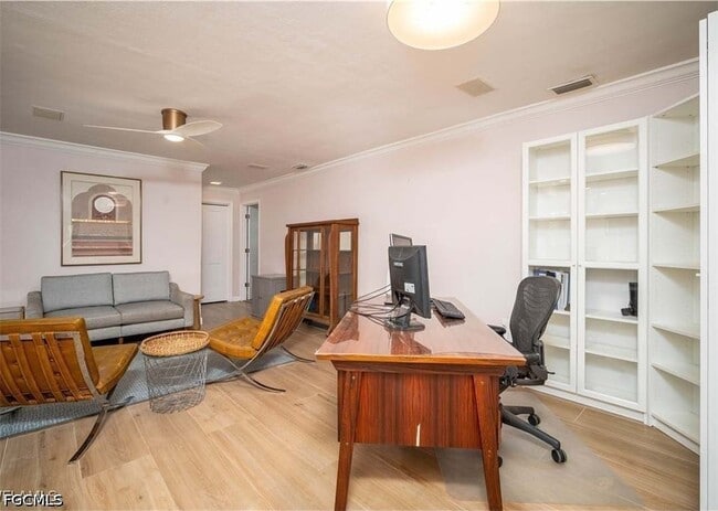 Photo - 1024 El Mar Ave