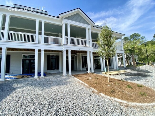 Brand New Old Town Bluffton Two Bedroom Ap... - Brand New Old Town Bluffton Two Bedroom Ap... Apartment Unit 202