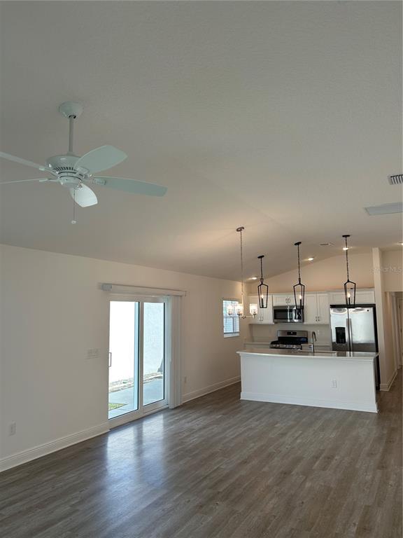 Photo - 6986 Elaine Ct