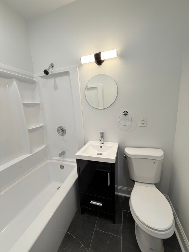 Photo - 236-242 W Harvey St