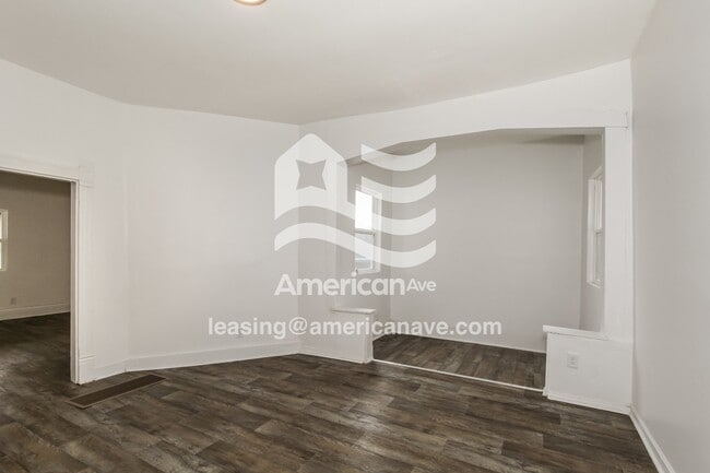 Photo - 5520 Court H