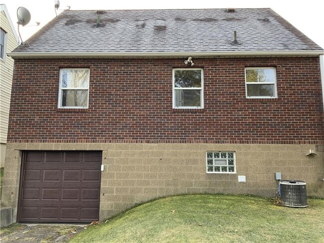 Photo - 2803 Cleveland Ave