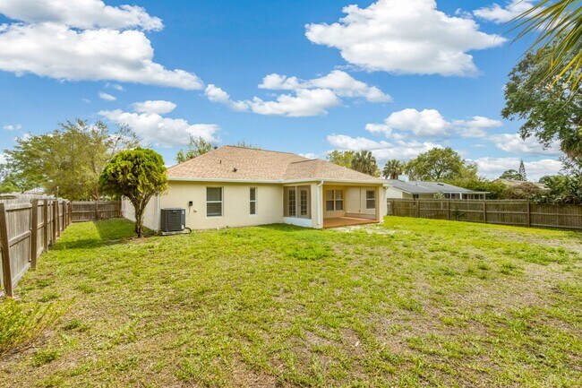 Photo - 163 Abello Rd SE