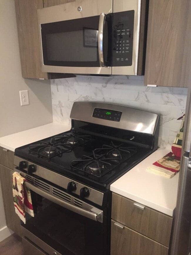 Photo - 1611 Federal St Unit 2