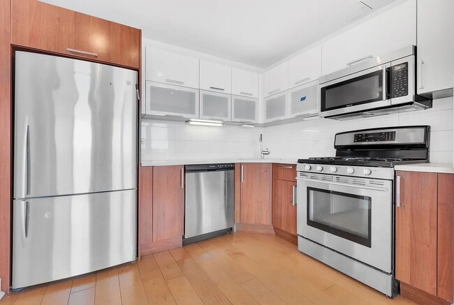 Beautiful 1 Bedroom 1 Bathroom Available - Beautiful 1 Bedroom 1 Bathroom  Available Condo Unit 10D