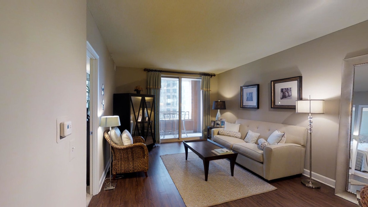 Photo - Spinnaker Bay at Harbor East Apartments