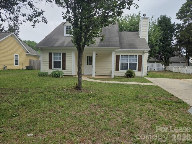 Building Photo - 121 Foxglove Dr