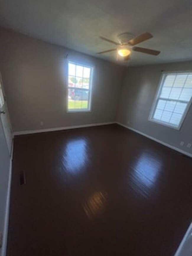 Photo - 2571 N Bedford Ave