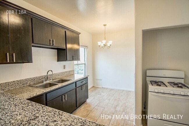 Photo - 921 S Bonnie Brae St Unidad 38