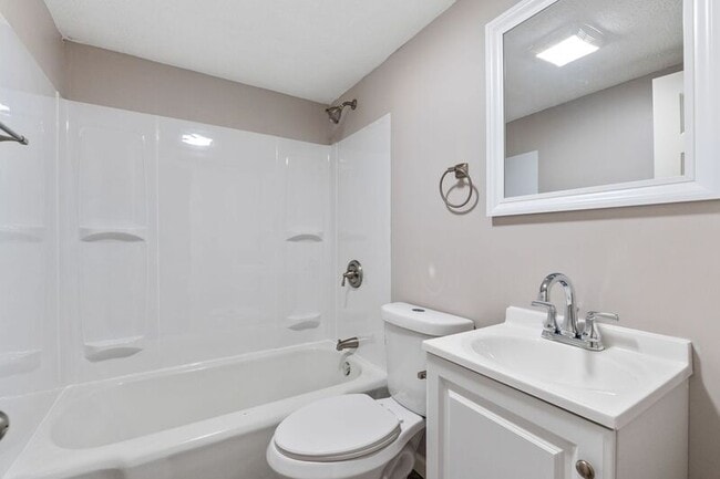 Photo - 751 E Tulane Rd