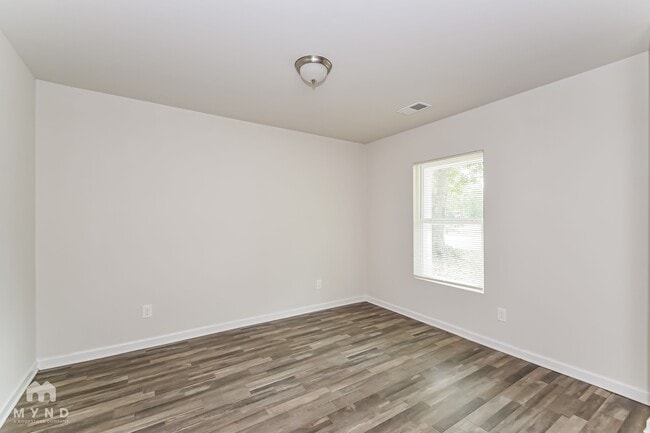 Photo - 238 Anglers Edge Dr