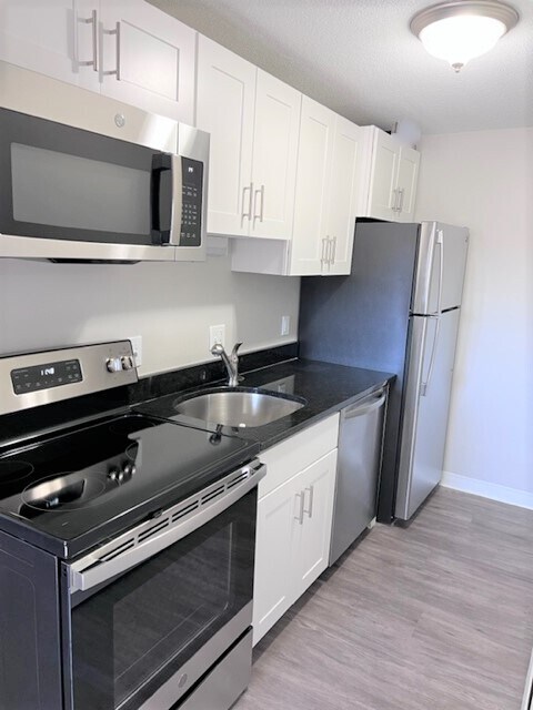 Yarmouth Pointe Apartment Homes
