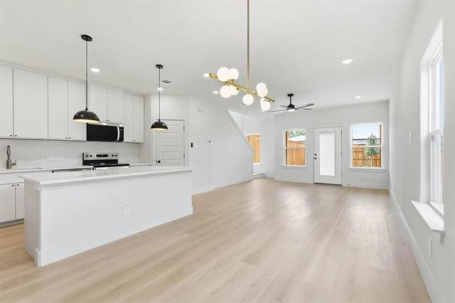 Photo - 2501 Merlin St