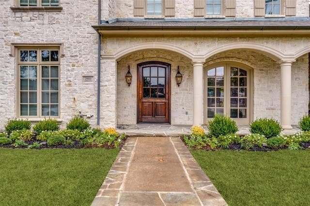 Photo - 2900 Amherst Ave