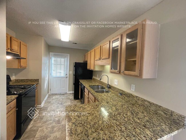 Photo - 62 Benfield Cir SE