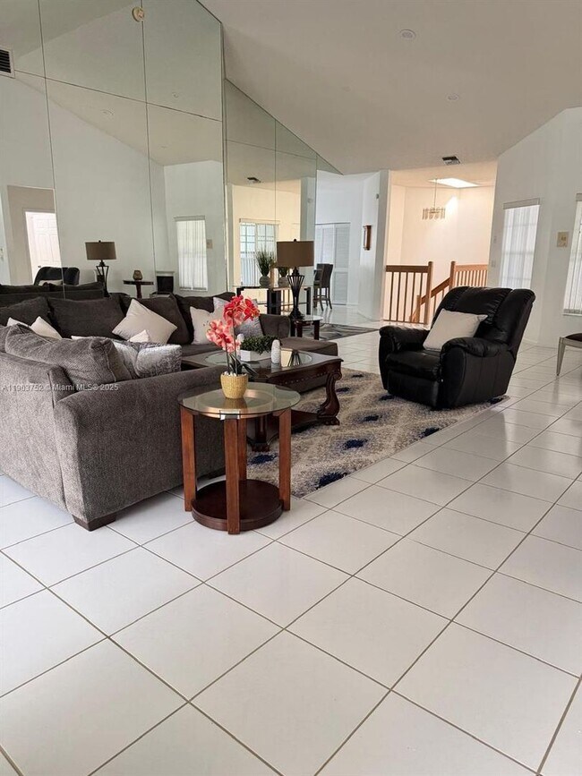 Photo - 11690 Briarwood Cir