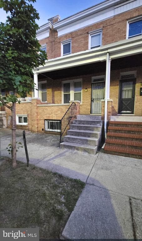 Building Photo - 2735 E Preston St Rental