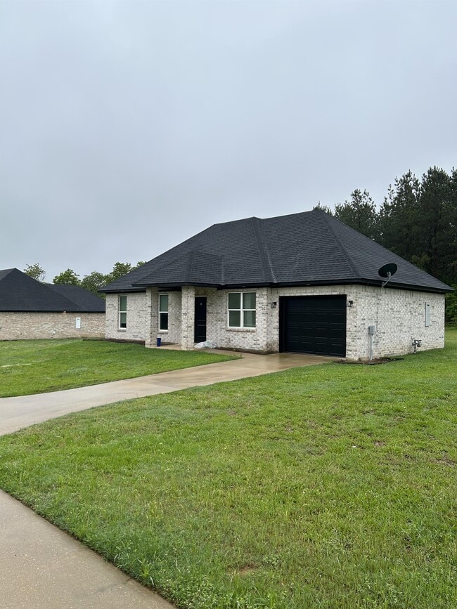 Building Photo - 7769 US-80