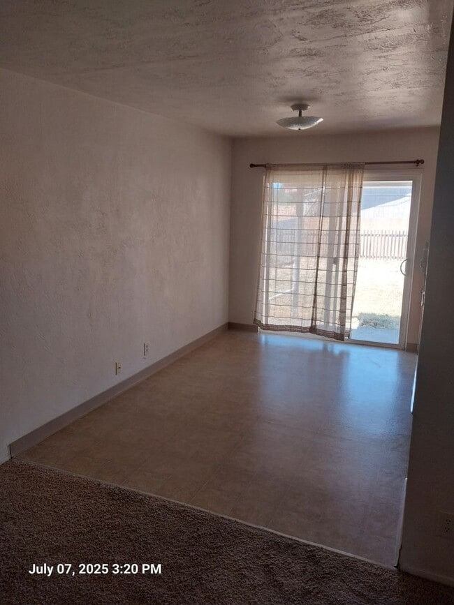 Photo - 170-190 Dahlia Street, Yamhill Unit 190