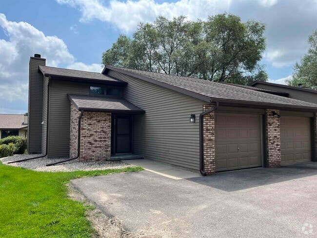 Building Photo - 844 Hemlock Dr Unit 844 Rental