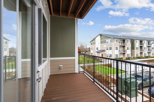 Photo - Union at Pacific Highway