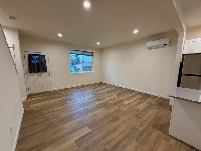 Photo - 1817 Spokane Apartamento Unidad 1817  A