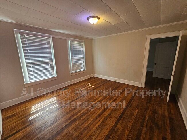 746 Grenada Terrace