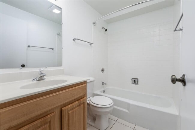 Photo - 5740 East Ave Unit 1C