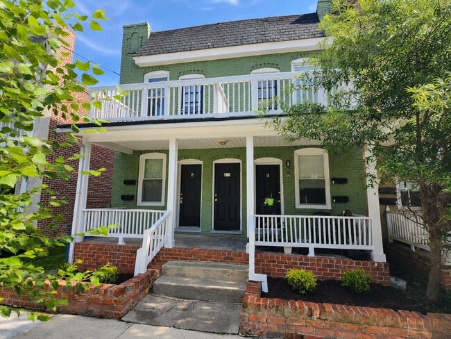 Building Photo - 615 N 32nd St