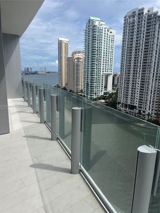 Photo - 300 Biscayne Blvd Way Condominio Unidad 1706